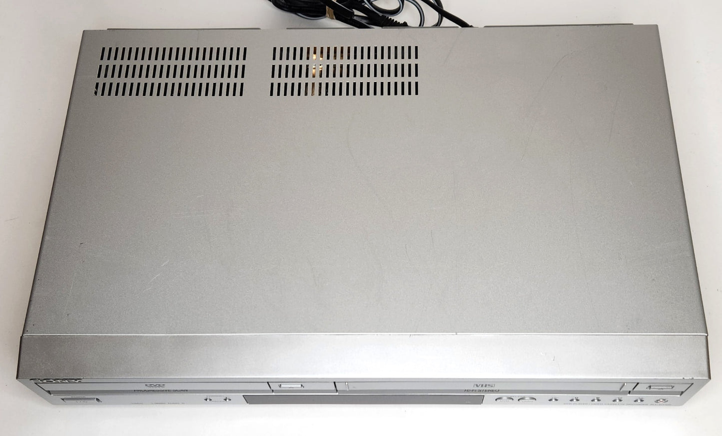 Sony SLV-D370P VCR/DVD Player Combo - Top