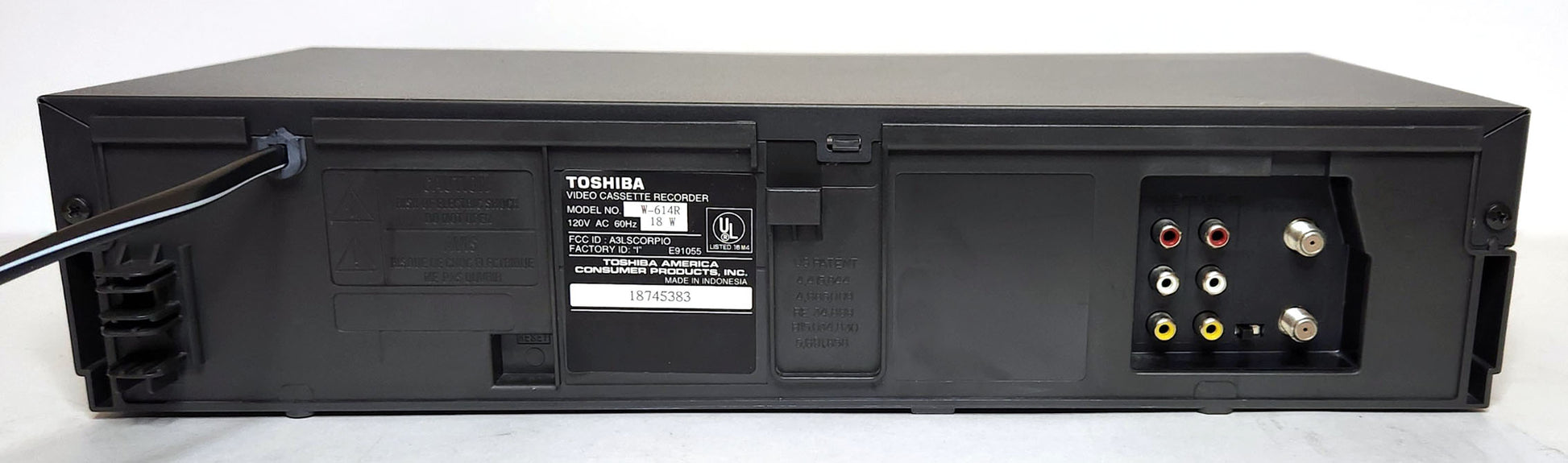 Toshiba W-614 VCR, 4-Head Hi-Fi Stereo - Rear