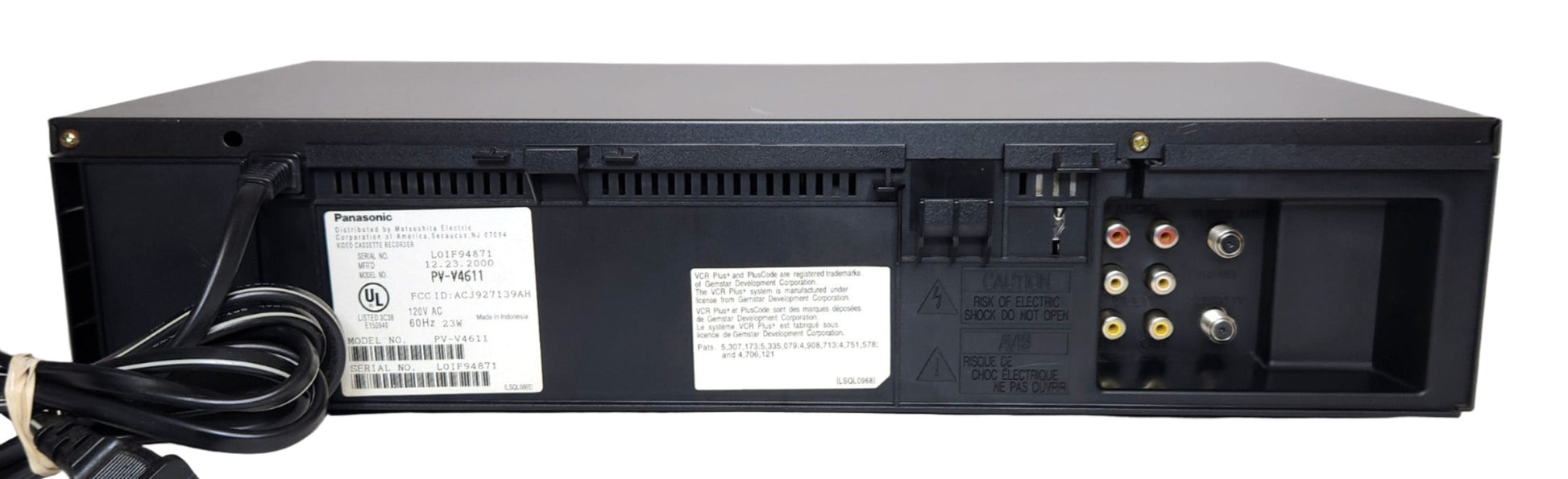 Panasonic PV-V4611 Omnivision VCR, 4-Head Hi-Fi Stereo - Rear