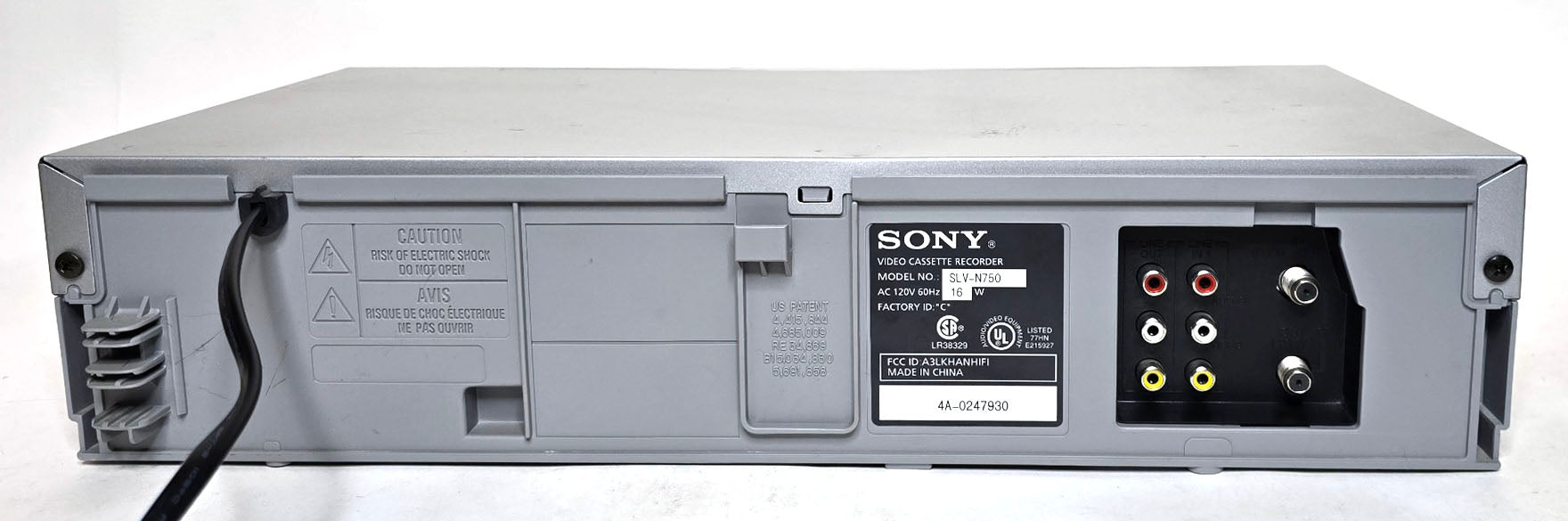 Sony SLV-N750 VCR, 4-Head Hi-Fi Stereo - Rear