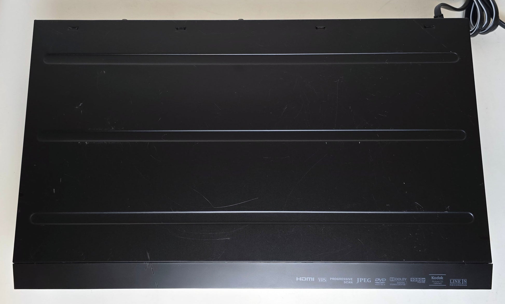 Emerson ZV427EM5 VCR/DVD Recorder Combo with HDMI - Top