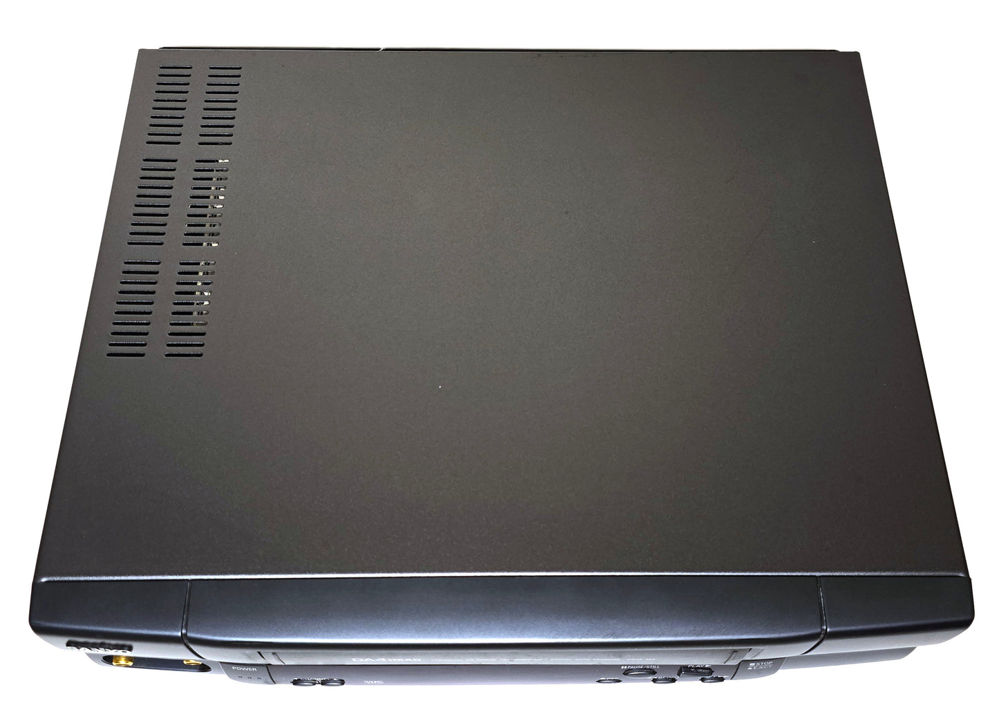 Sanyo VWM-350 VCR, 4-Head Mono - Top