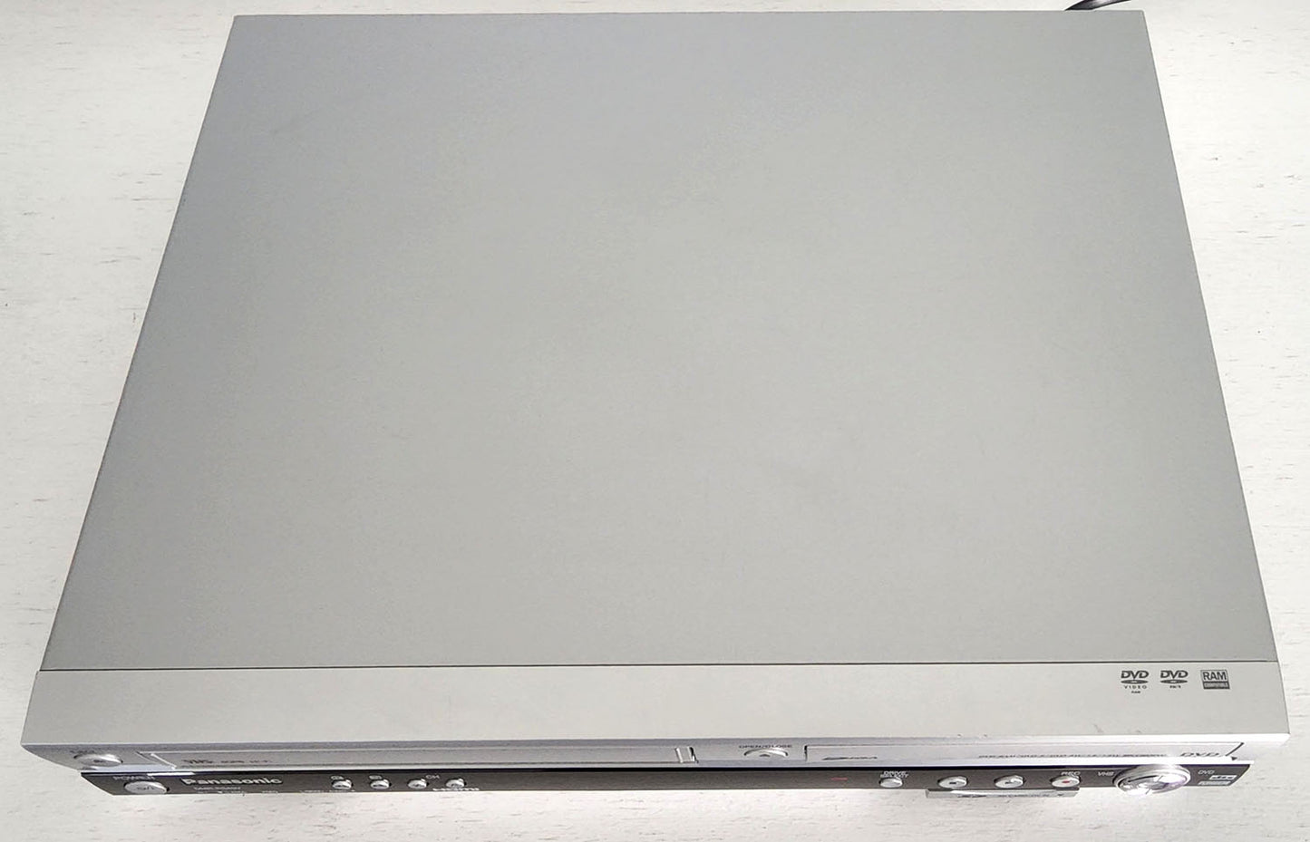 Panasonic DMR-ES45V VCR/DVD Recorder Combo with HDMI - Top