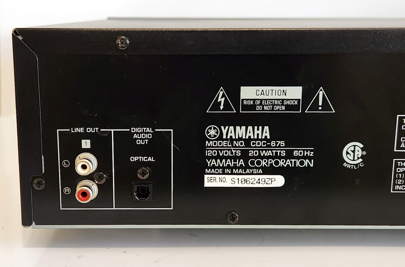 Yamaha CDC-675 5-Disc Carousel CD Changer - Connections and Label