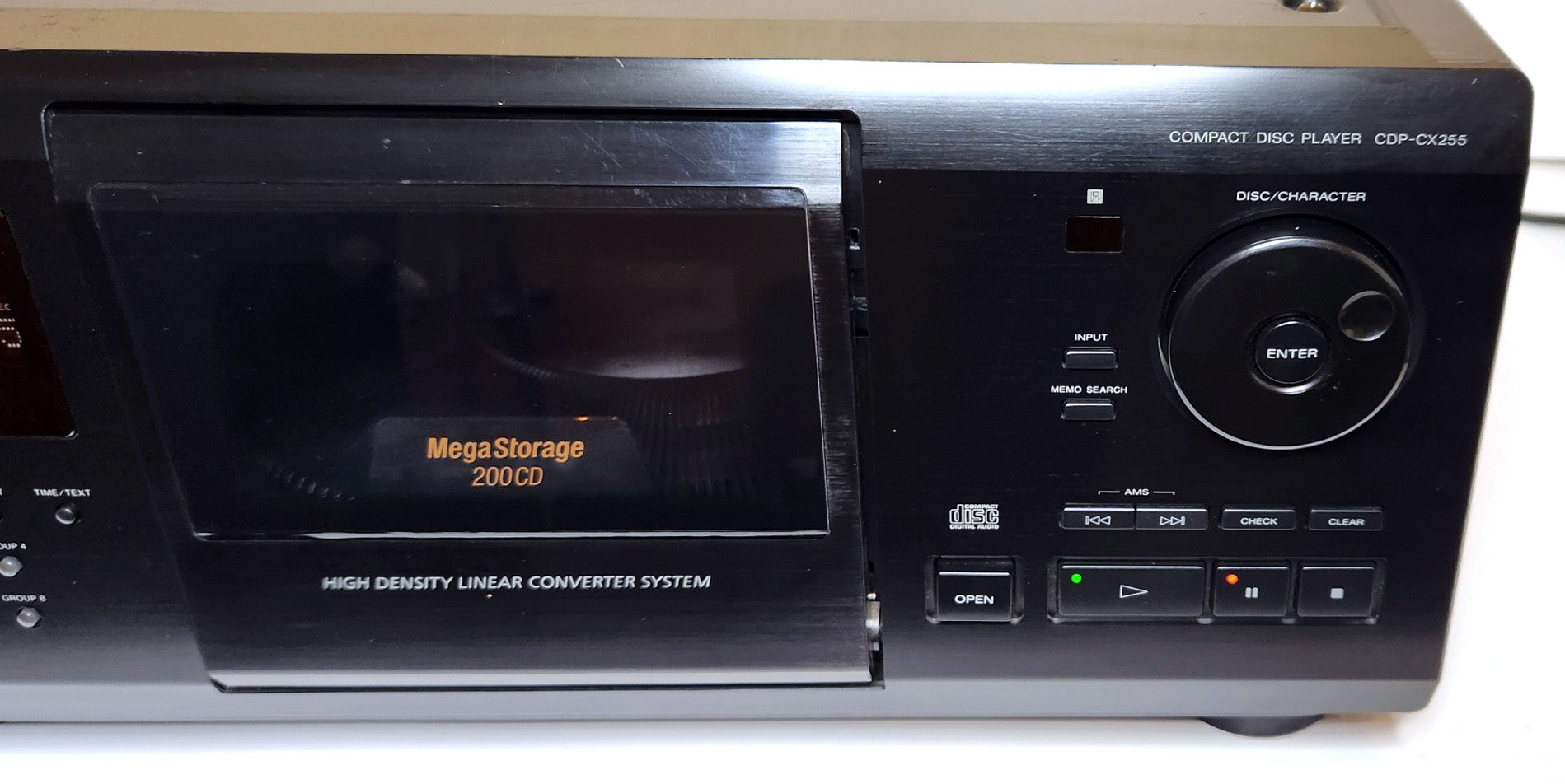 Sony CDP-CX255 MegaStorage 200 CD Changer - Right