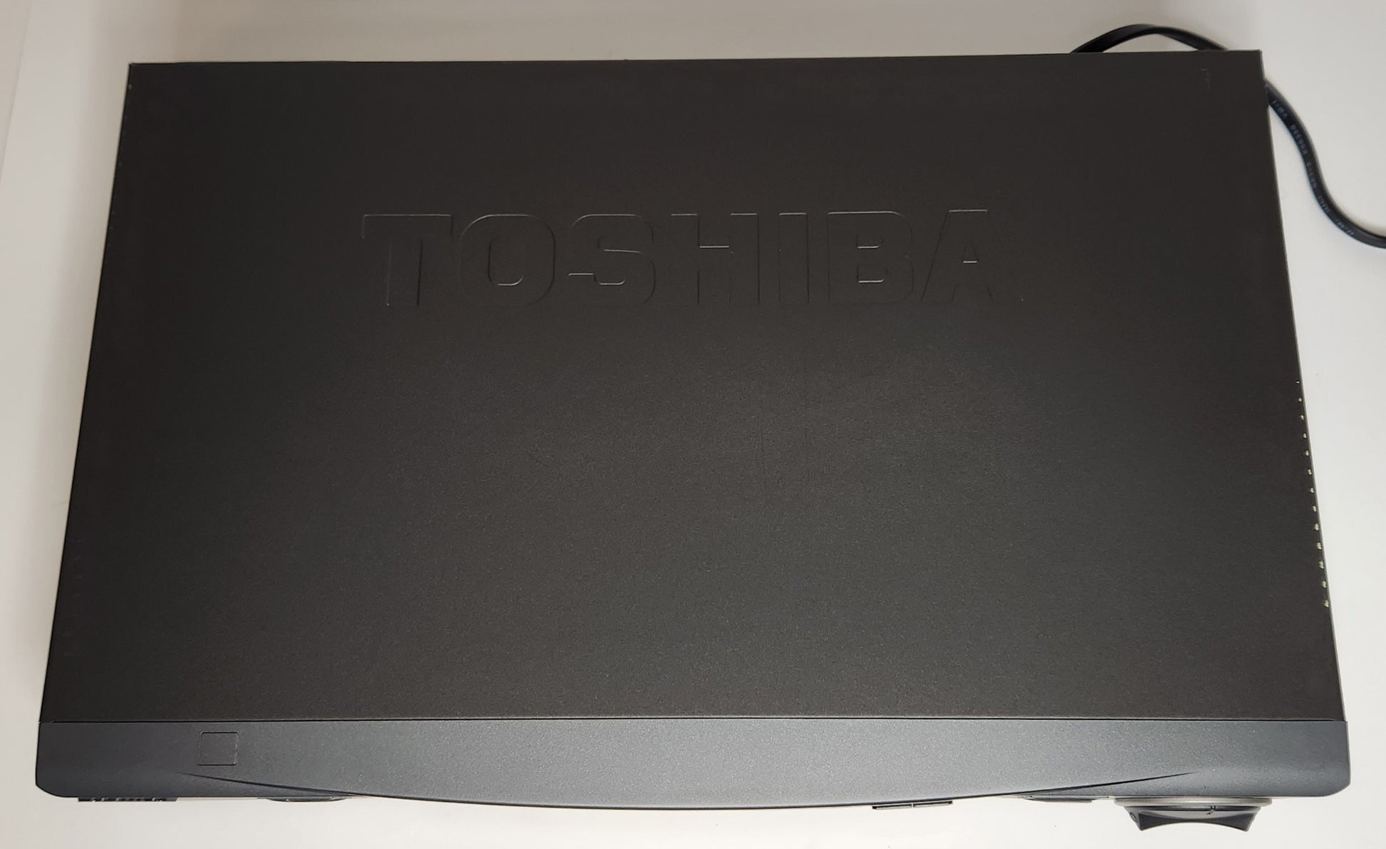 Toshiba M-754 VCR, 6-Head Hi-Fi Stereo - Top