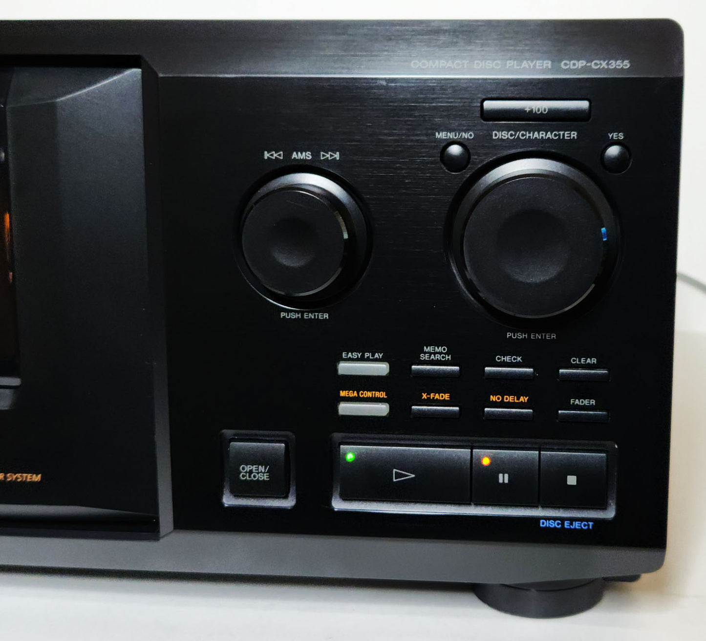 Sony CDP-CX355 MegaStorage 300 CD Changer - Right
