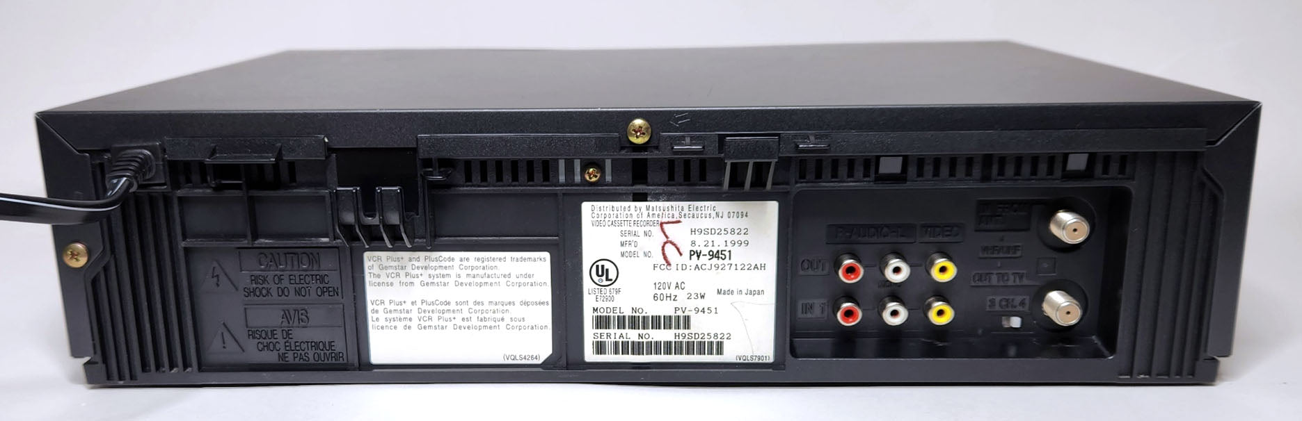 Panasonic PV-9451 Omnivision VCR, 4-Head Hi-Fi Stereo - Rear