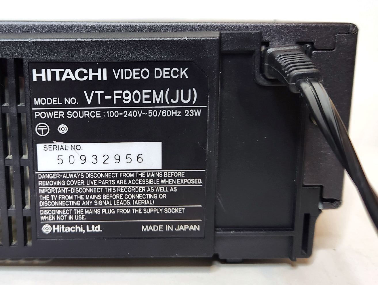 Hitachi VT-F90EM(JU) VCR, Multi-System 4-Head Hi-Fi Stereo - Label