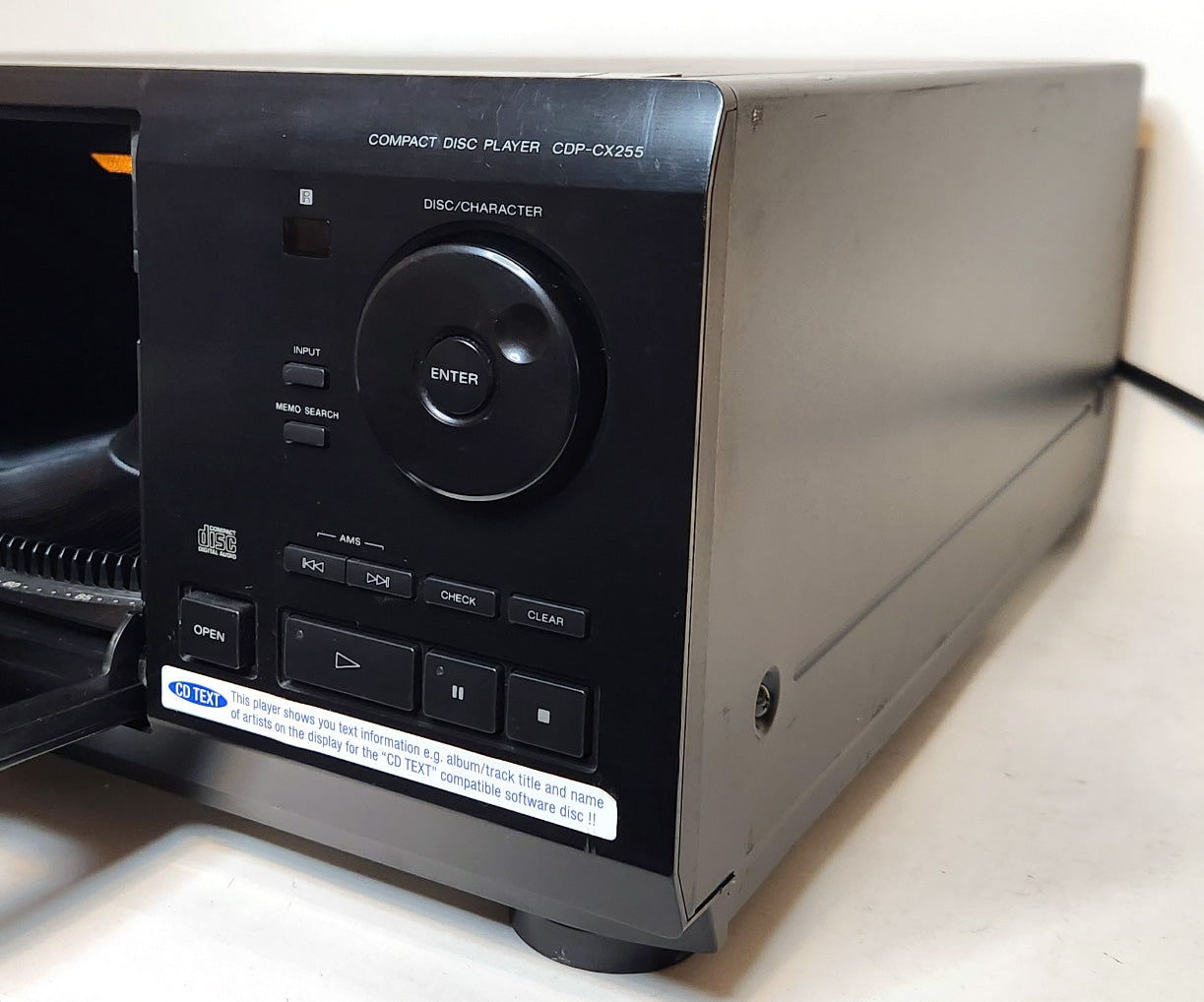 Sony CDP-CX255 MegaStorage 200 CD Changer - Right