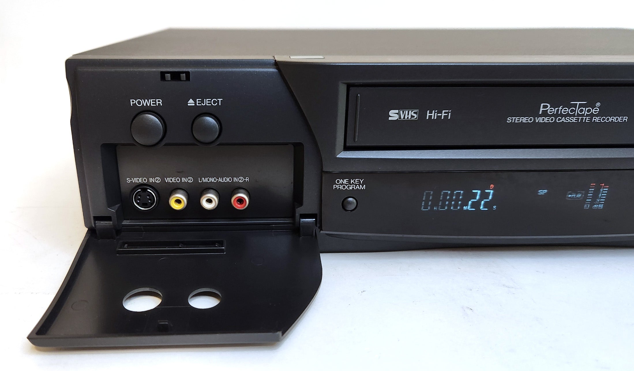 MITSUBISHI popular PerFecTape VCR Payer/Recorder