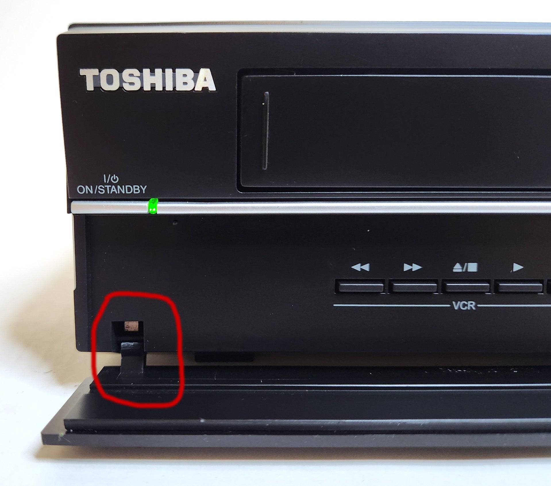 Toshiba top DVD Recorder VHS Recorder DVR620KU HDMI Remote