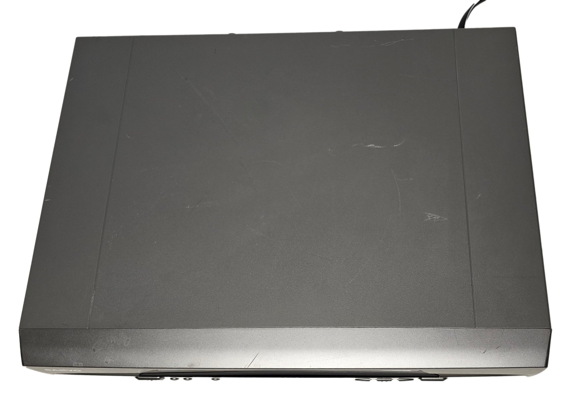 Sanyo VWM-275 VCR, 2-Head Mono - Top