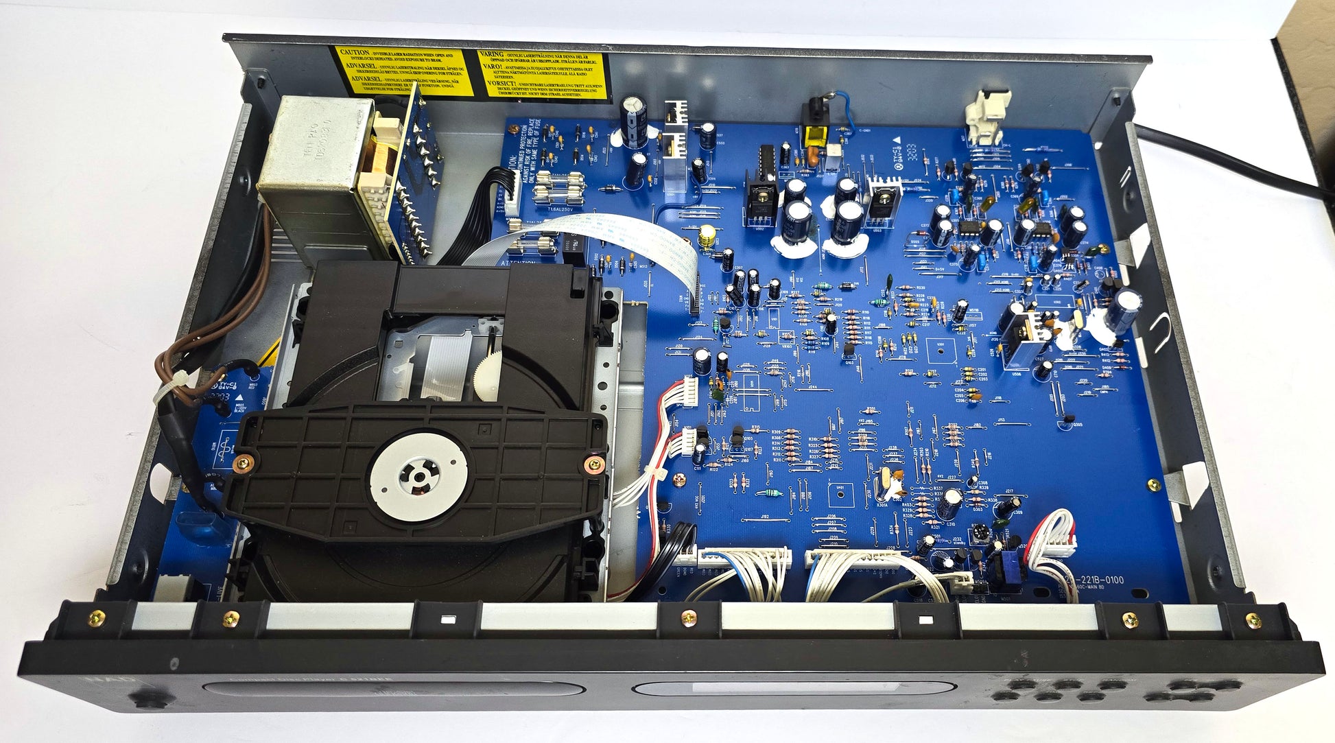 NAD C 521BEE CD Player - Inside