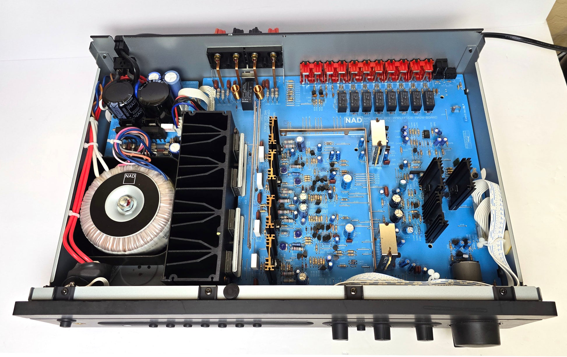 NAD C 320BEE Integrated Amplifier - Inside