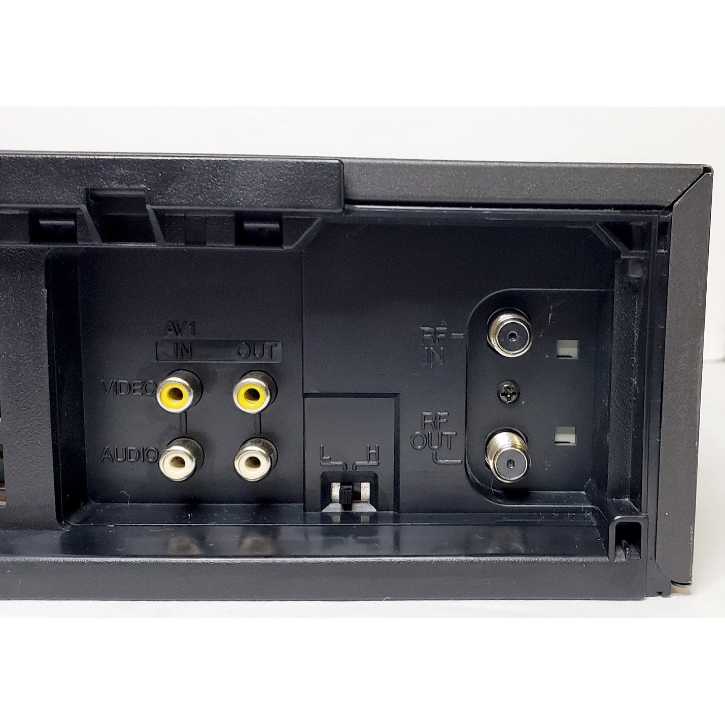 Panasonic AG-1330P Pro-Line Super Drive VCR, 4-Head Mono - Connectors