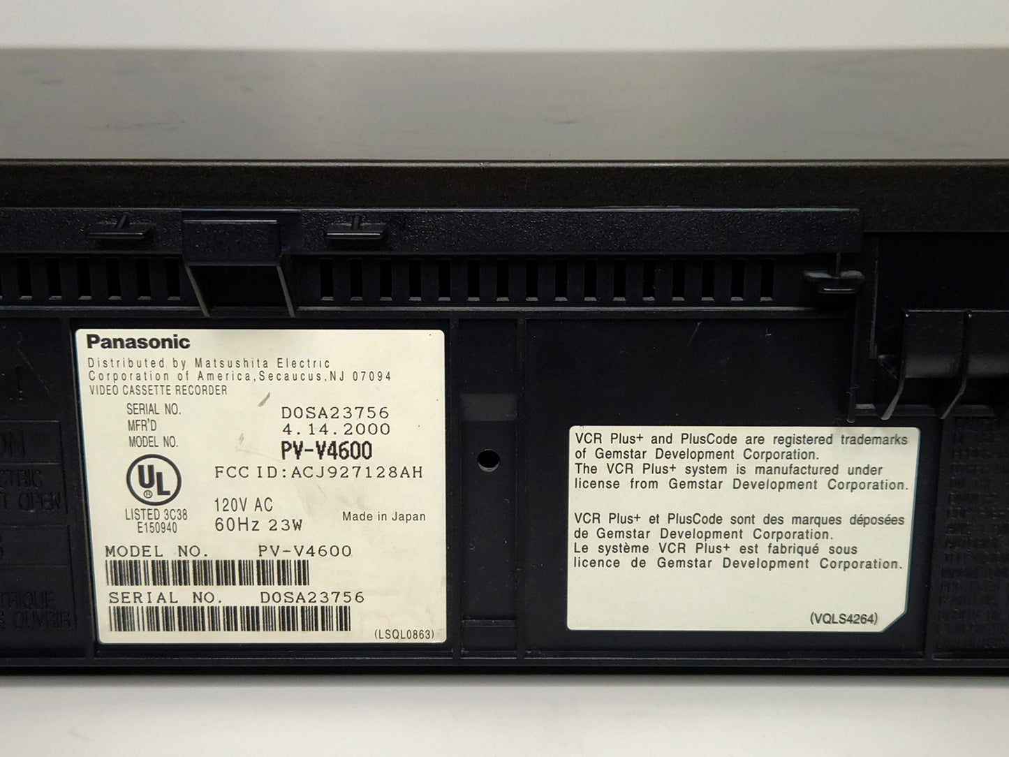 Panasonic PV-V4600 Omnivision VCR, 4-Head Hi-Fi Stereo - Label