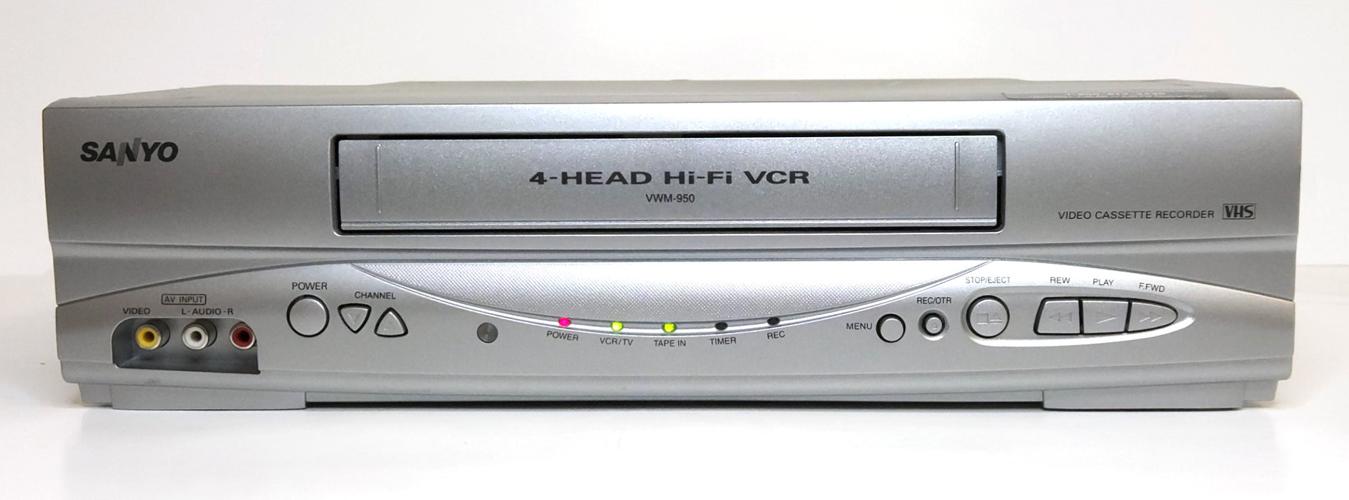Sanyo VWM-950 VCR, 4-Head Hi-Fi Stereo - Front