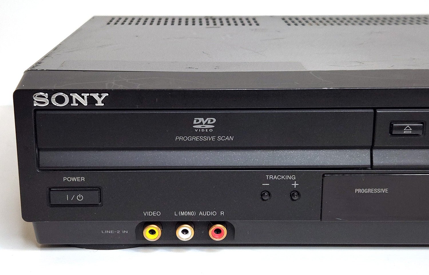 Sony SLV-D380P VCR/DVD Player Combo - Left