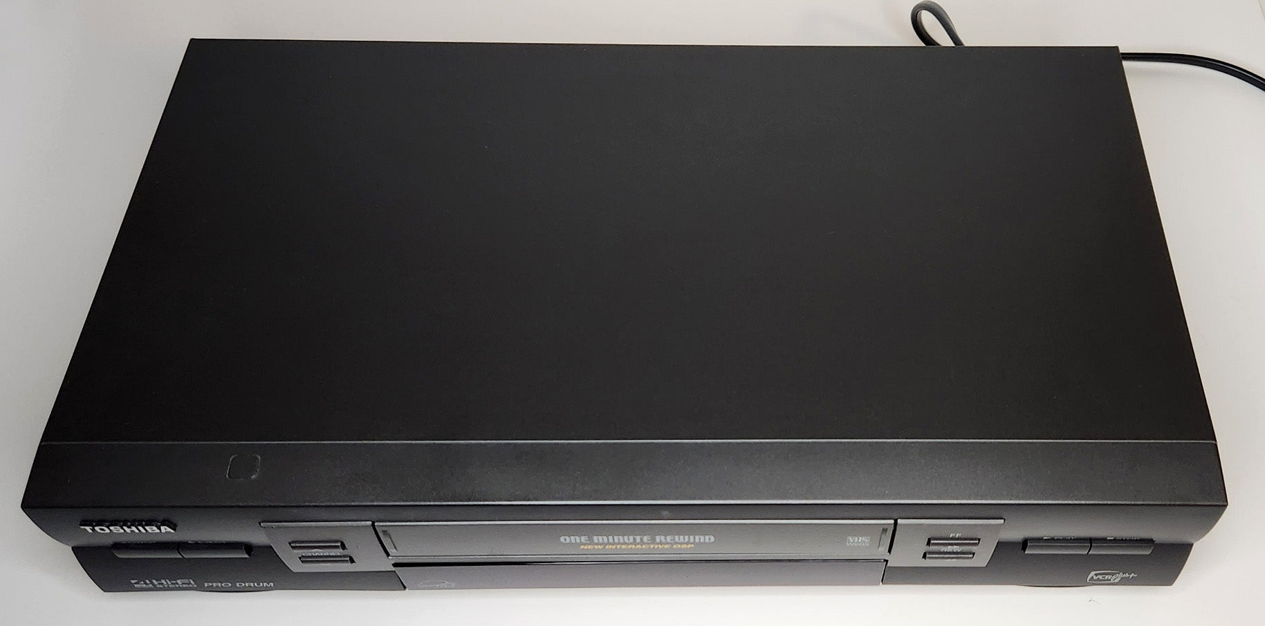 Toshiba W-605 VCR, 4-Head Hi-Fi Stereo - Top