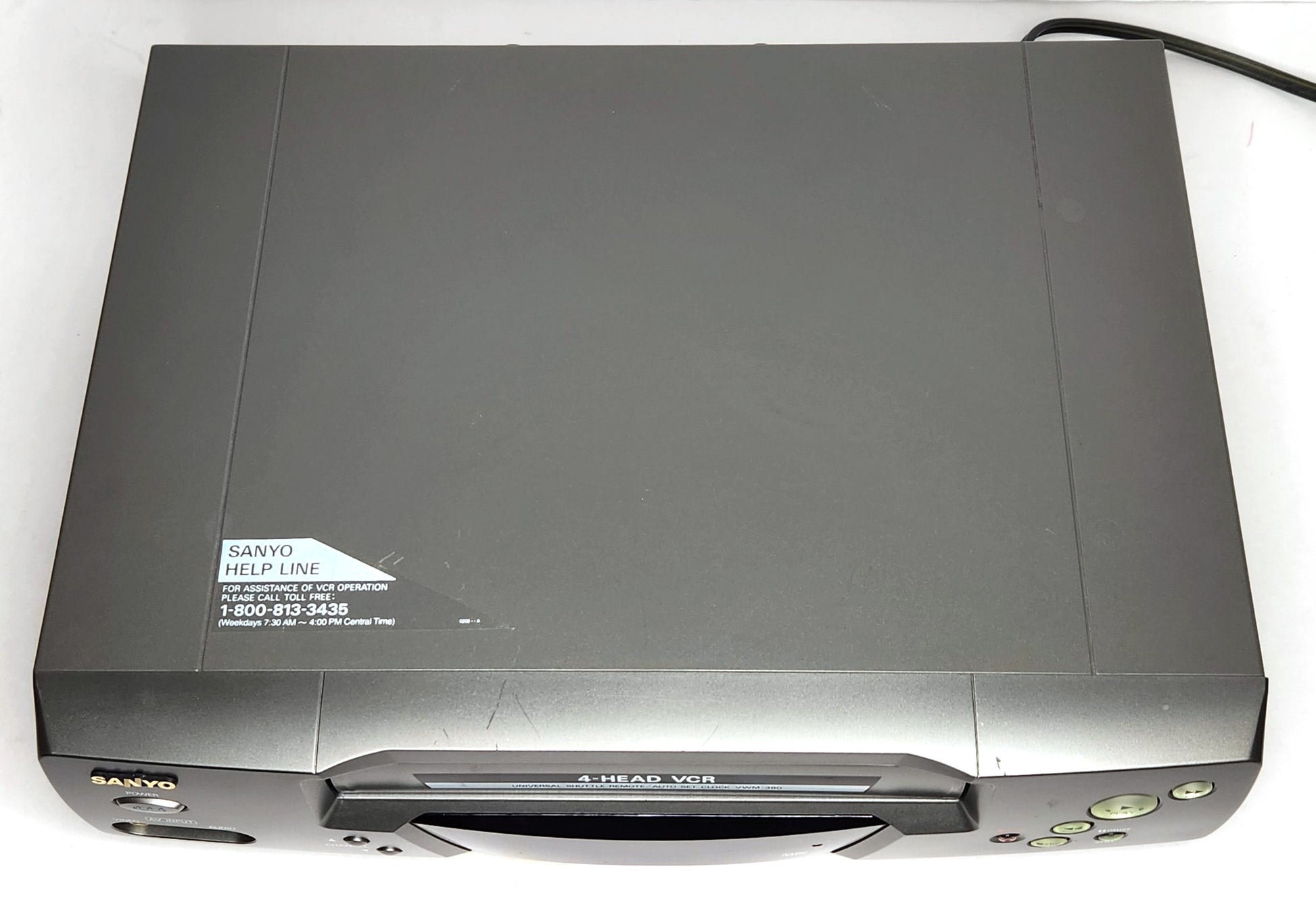 Sanyo VWM-380 VCR, 4-Head Mono - Top