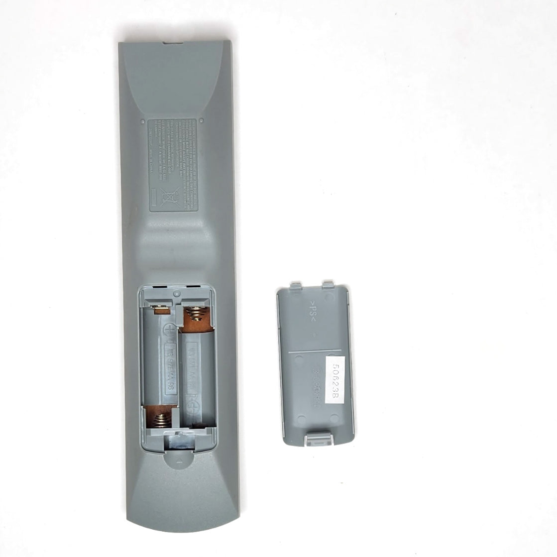 Sony RMT-D175A Remote Control for DVD Players - Battery Compartment