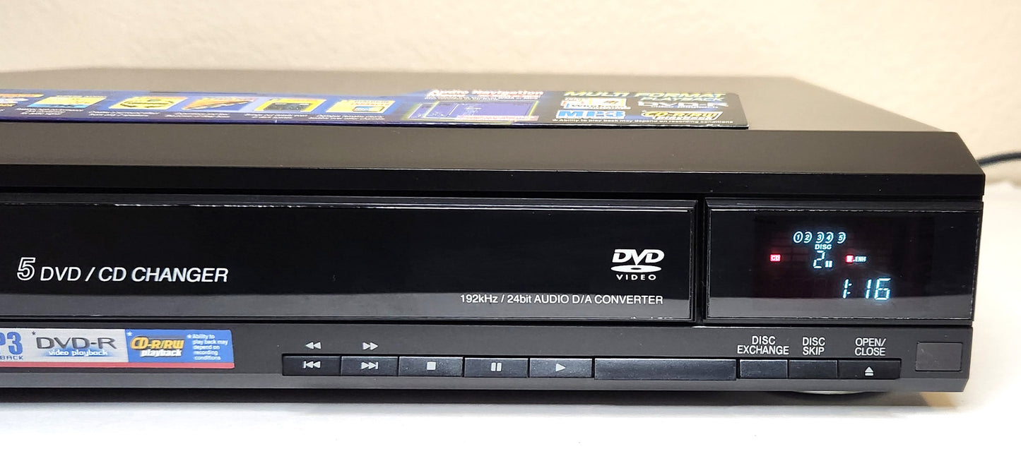 Panasonic DVD-CV52 DVD/CD Player, 5 Disc Carousel Changer - Right