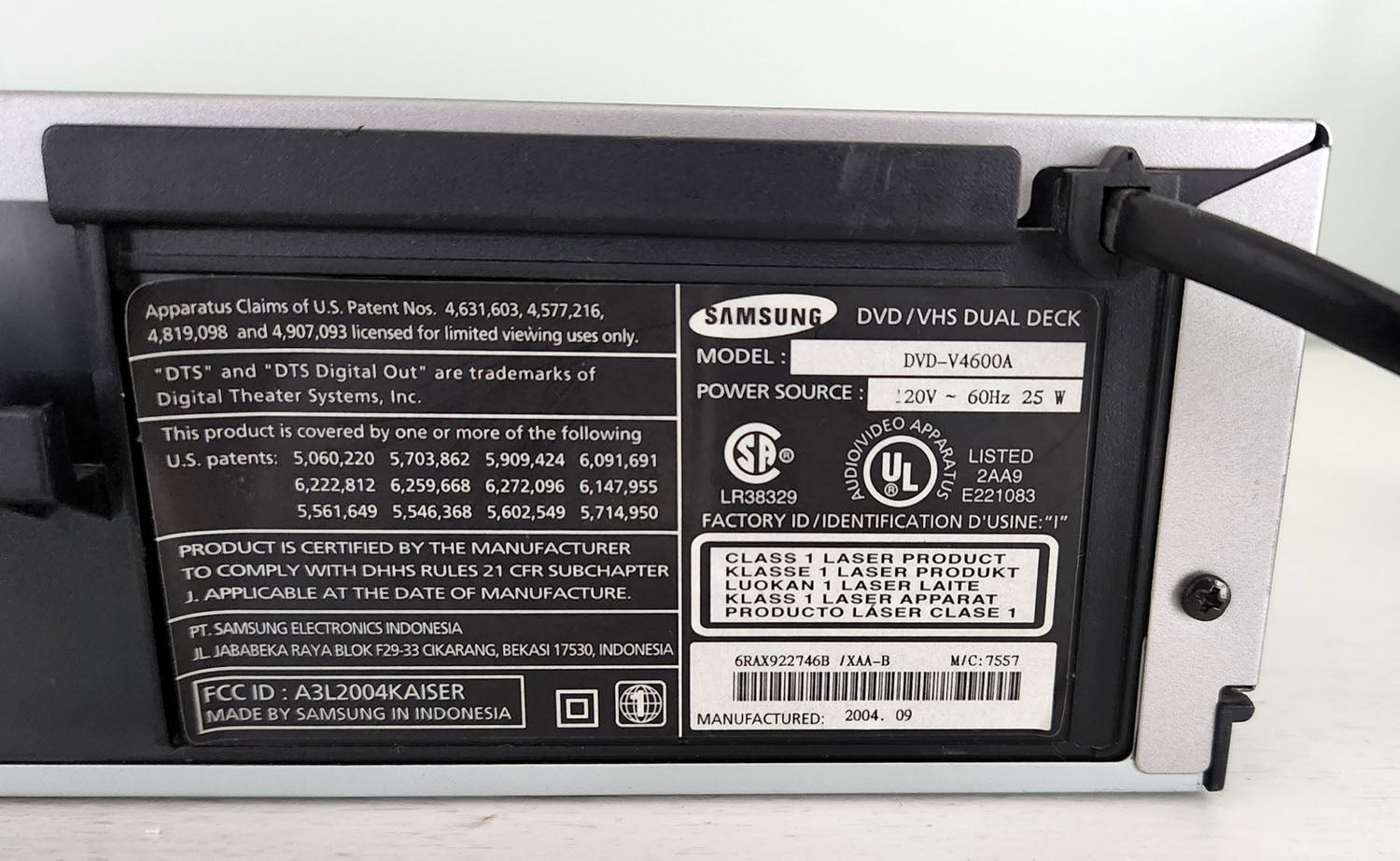Samsung DVD-V4600A VCR/DVD Player Combo - Label