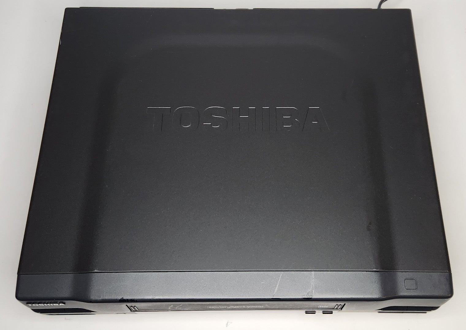 Toshiba M-462 VCR, 4-Head Mono - Top