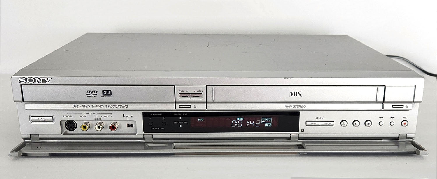 Sony RDR-VX500 VCR/DVD Recorder Combo - Front